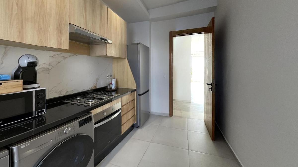 Apartment Grand Neuf Lumineux Face Stade Avec Parking Prive